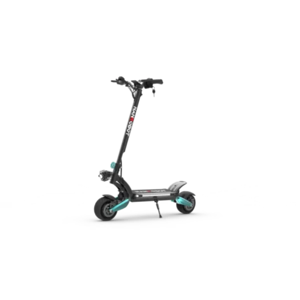 scooter elettrico con pneumatici pieni