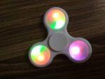 Fidget Spinner con Luce LED - immagine 3