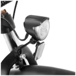 bici elettrica con LED luminosi