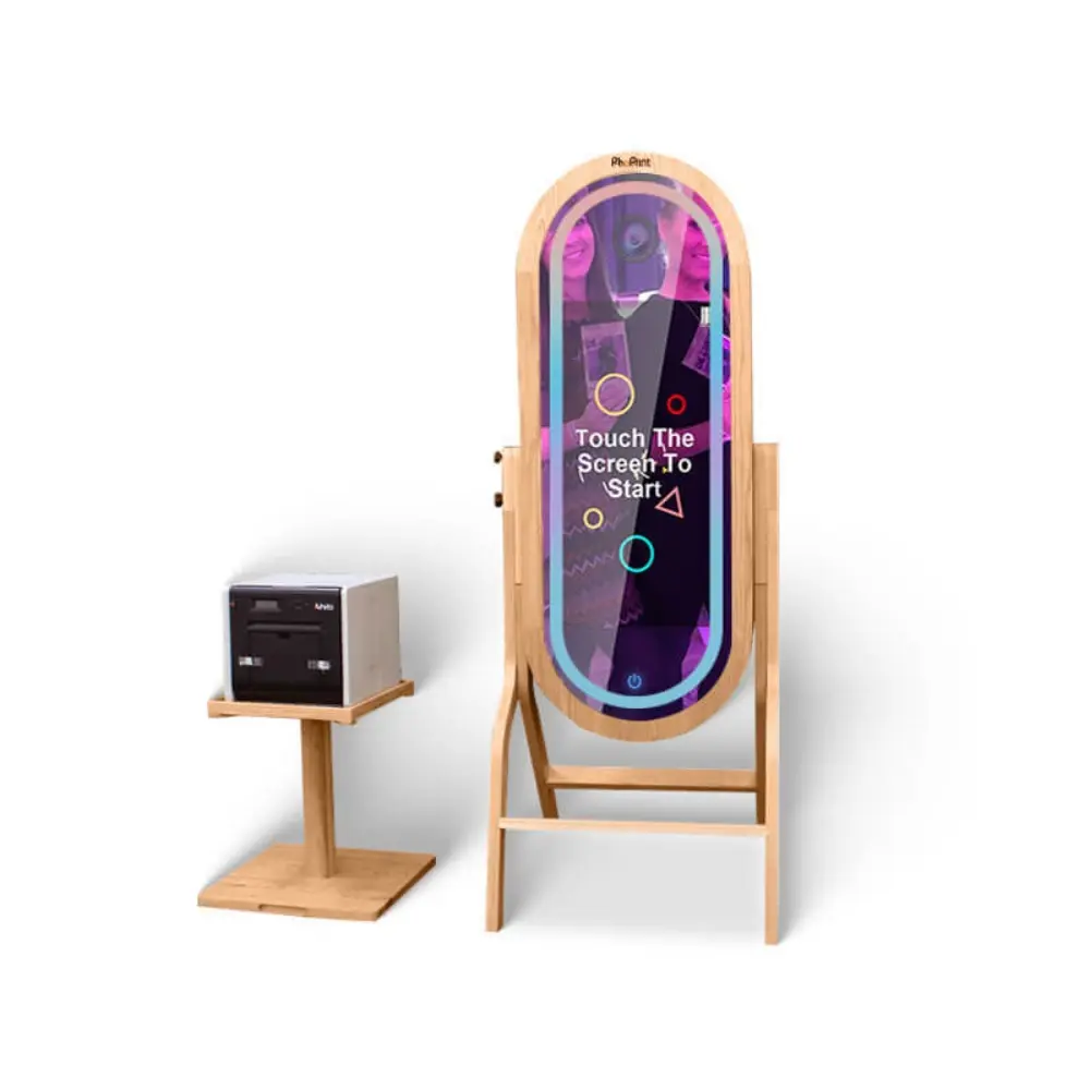 Photo Booth Interattivo con Specchio Retrò e Cornice in Rovere cabina fotografica con cornice rustica in rovere